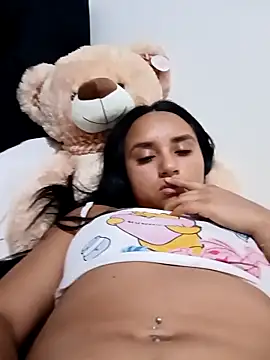 Snapshot of Valentina_Narvaez chatting on May 9, 2026, 7:39 pm Valentina Narvaez online show from May 9, 2026, 7:39 pm