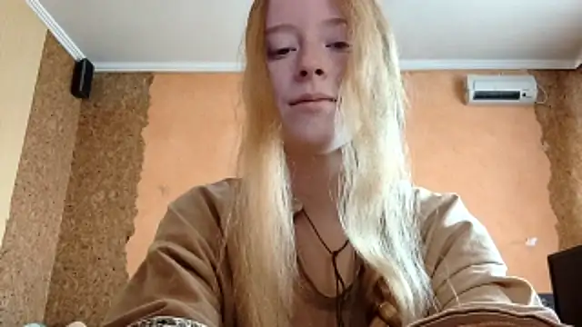 Snapshot of KateVibe_01 chatting on April 28, 2026, 2:10 am KateVibe 01 online show from April 28, 2026, 2:10 am