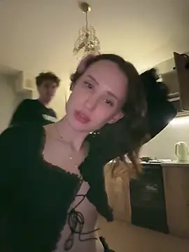 Snapshot of miron0ne261 chatting on April 4, 2026, 9:54 pm miron0ne261 online show from April 4, 2026, 9:54 pm