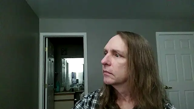 Snapshot of Magnus_Luv chatting on July 8, 2026, 12:13 am Magnus Luv online show from July 8, 2026, 12:13 am