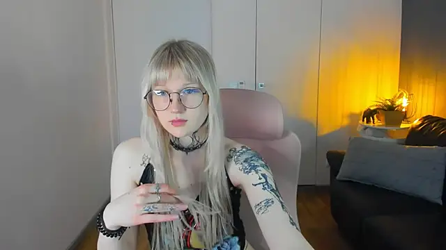  Yummi online show from May 16, 2026, 6:07 pm