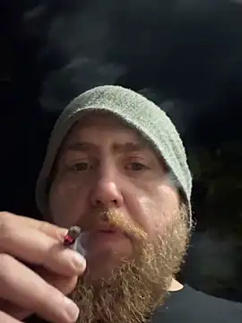 Snapshot of jayc23 chatting on April 10, 2026, 3:35 am jayc23 online show from April 10, 2026, 3:35 am