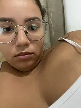 Snapshot of gabyzinha2030 chatting on April 5, 2026, 4:46 pm gabyzinha2030 online show from April 5, 2026, 4:46 pm