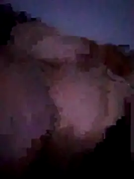 criscvwolff99 online show from April 12, 2026, 4:49 am