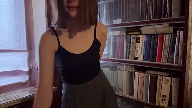 Snapshot of curtl_tl chatting on April 13, 2026, 1:37 pm curtl tl online show from April 13, 2026, 1:37 pm