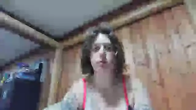 Snapshot of Rubygirl6 chatting on June 7, 2026, 4:28 am Rubygirl6 online show from June 7, 2026, 4:28 am