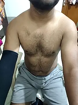 Snapshot of X-boy-11 chatting on April 10, 2026, 4:25 pm X-boy-11 online show from April 10, 2026, 4:25 pm