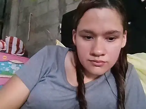 Snapshot of JennifferJilson chatting on April 5, 2026, 9:43 pm JennifferJilson online show from April 5, 2026, 9:43 pm