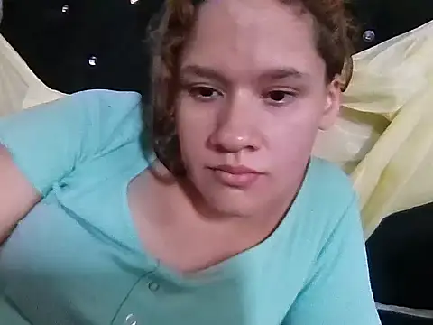 Snapshot of JennifferJilson chatting on April 27, 2026, 7:45 pm JennifferJilson online show from April 27, 2026, 7:45 pm