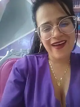 rochylinda online show from May 22, 2026, 8:07 pm