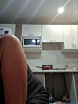 Snapshot of LaliaMia chatting on November 25, 2025, 1:17 am LaliaMia online show from November 25, 2025, 1:17 am