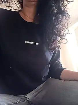 Snapshot of dua-lippa chatting on April 7, 2026, 6:26 am dua-lippa online show from April 7, 2026, 6:26 am