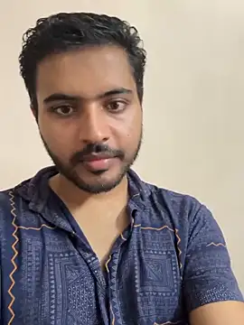 Sweetloverr28 online show from April 28, 2026, 9:24 am