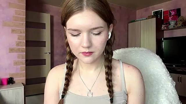 Snapshot of DorotaMeowtTo chatting on May 13, 2026, 12:45 pm DorotaMeowtTo online show from May 13, 2026, 12:45 pm