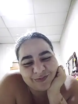 Snapshot of Golositadeamor chatting on June 18, 2026, 5:29 pm Golositadeamor online show from June 18, 2026, 5:29 pm