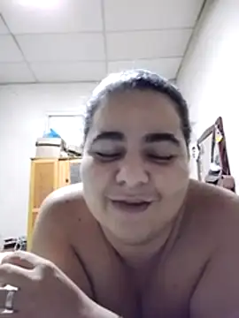 Snapshot of Golositadeamor chatting on July 5, 2026, 9:43 pm Golositadeamor online show from July 5, 2026, 9:43 pm