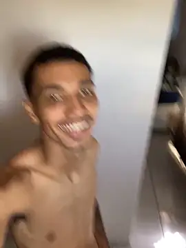 sanches 065 online show from April 6, 2026, 4:52 pm