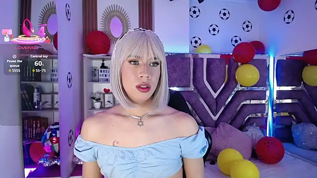 Snapshot of Eva__Walker chatting on July 1, 2026, 10:32 pm Eva Walker online show from July 1, 2026, 10:32 pm
