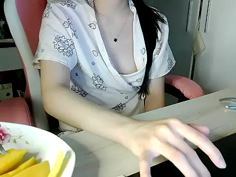 Snapshot of lucienguyen chatting on April 9, 2026, 6:41 am lucienguyen online show from April 9, 2026, 6:41 am