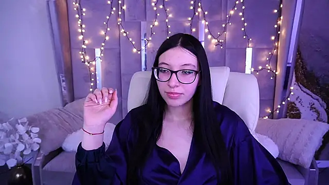 Snapshot of SsoftAura chatting on April 30, 2026, 12:45 pm SsoftAura online show from April 30, 2026, 12:45 pm