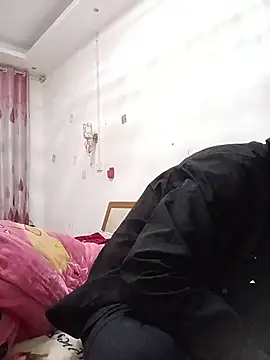 Snapshot of MM-VV888 chatting on April 14, 2026, 11:48 am MM-VV888 online show from April 14, 2026, 11:48 am