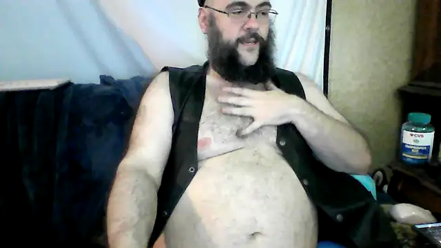 Snapshot of BriTheTopBear chatting on May 16, 2026, 1:26 am BriTheTopBear online show from May 16, 2026, 1:26 am