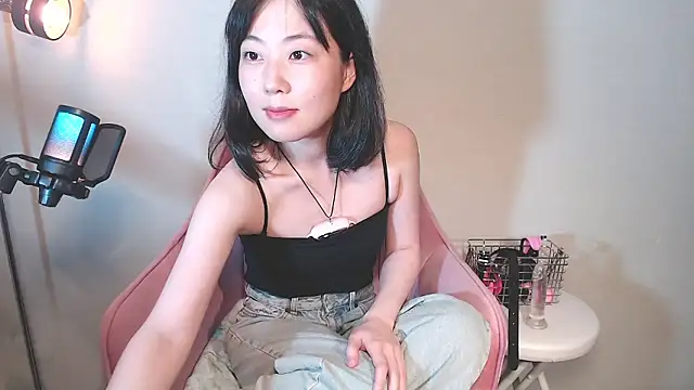 Miachan 01 online show from July 24, 2026, 5:36 am