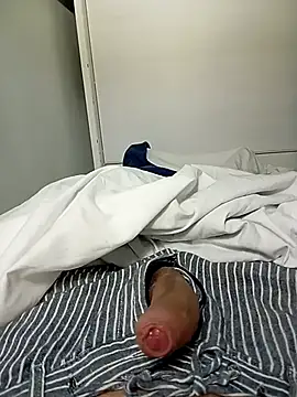 Snapshot of biga00 chatting on April 7, 2026, 4:47 am biga00 online show from April 7, 2026, 4:47 am