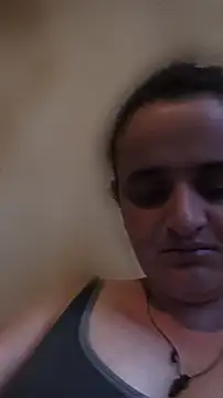 Snapshot of AnabelBexley chatting on June 18, 2026, 4:01 pm AnabelBexley online show from June 18, 2026, 4:01 pm