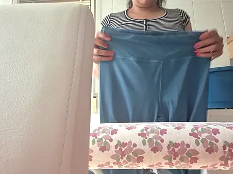 MojaditPussy online show from April 10, 2026, 10:00 am