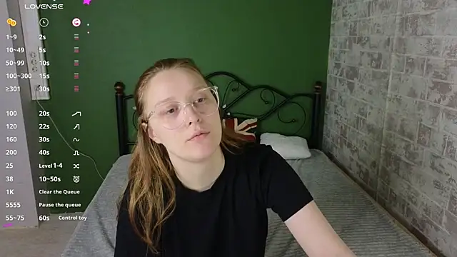JessieWayy online show from May 25, 2026, 1:16 am