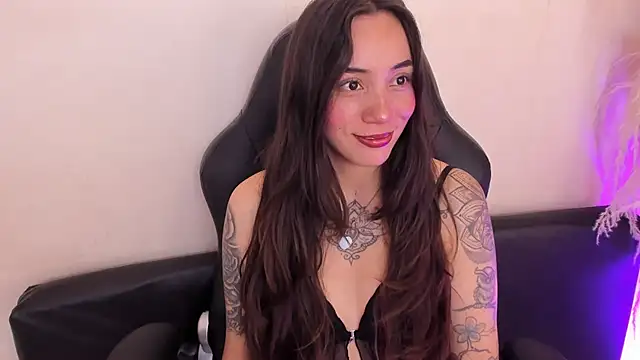 Snapshot of Cata_Jonees chatting on April 23, 2026, 7:15 pm Cata Jonees online show from April 23, 2026, 7:15 pm