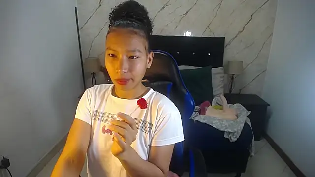Snapshot of hasley_cute chatting on May 5, 2026, 7:28 pm hasley cute online show from May 5, 2026, 7:28 pm
