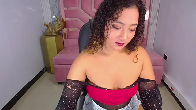 Snapshot of Brittany_ch chatting on April 13, 2026, 7:51 pm Brittany ch online show from April 13, 2026, 7:51 pm
