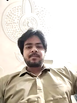 honey8285 online show from May 24, 2026, 1:44 pm