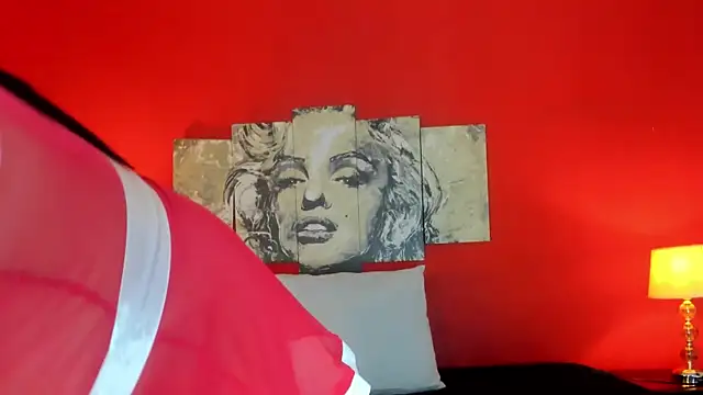 Snapshot of LucianaMadura1 chatting on May 30, 2026, 11:16 am LucianaMadura1 online show from May 30, 2026, 11:16 am