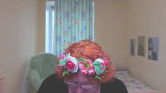 Snapshot of Fara_Flutte chatting on April 21, 2026, 5:25 am Fara Flutte online show from April 21, 2026, 5:25 am