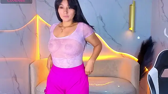 Snapshot of Alisson_tx_ chatting on April 16, 2026, 7:47 pm Alisson tx online show from April 16, 2026, 7:47 pm