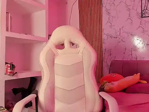 Snapshot of Luna_belvet chatting on April 14, 2026, 2:55 pm Luna belvet online show from April 14, 2026, 2:55 pm