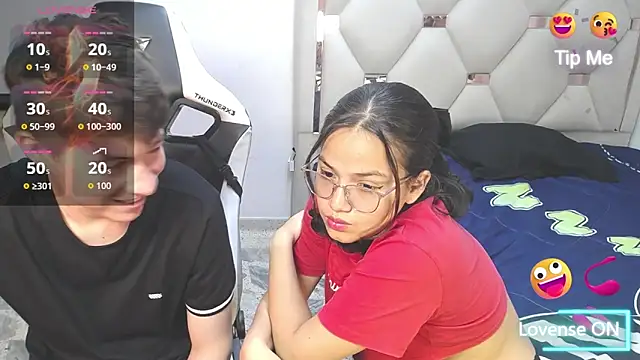 Snapshot of Zoe_and_jackk_ chatting on May 9, 2026, 8:34 pm Zoe and jackk online show from May 9, 2026, 8:34 pm