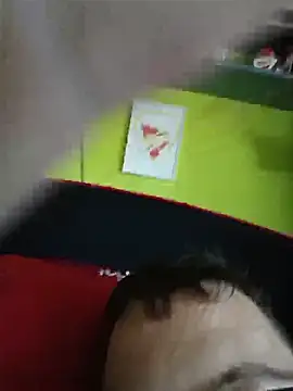 Snapshot of zsolt1910 chatting on May 28, 2026, 10:32 am zsolt1910 online show from May 28, 2026, 10:32 am