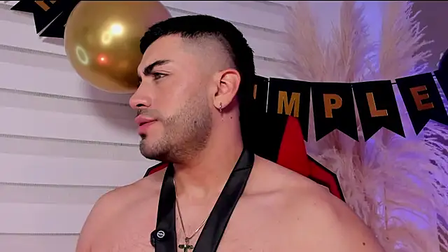 Alexander Diazz online show from May 11, 2026, 4:04 pm