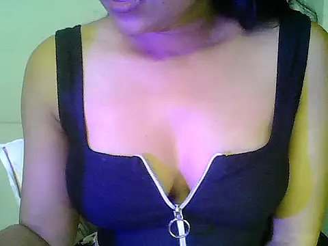 Snapshot of Saxy_Mony002 chatting on June 10, 2026, 7:15 pm Saxy Mony002 online show from June 10, 2026, 7:15 pm