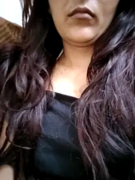 Kajal-hott online show from April 16, 2026, 3:40 am