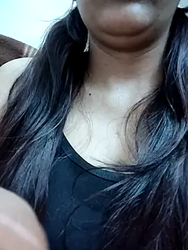 Kajal-hott online show from April 9, 2026, 3:52 am