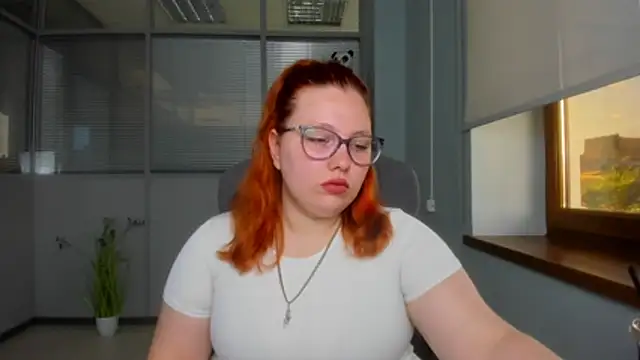 Snapshot of Aillia-Rous chatting on June 26, 2026, 6:30 am Aillia-Rous online show from June 26, 2026, 6:30 am