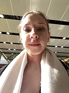 michelle lovique online show from April 10, 2026, 8:10 am