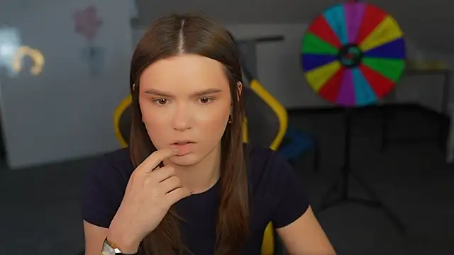 AriaAstra online show from April 29, 2026, 11:03 am