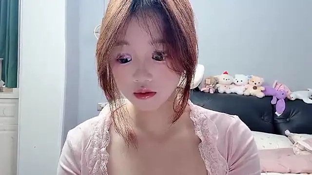 Lilababy00 online show from May 24, 2026, 5:18 am