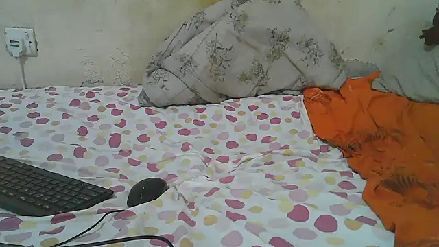 Snapshot of issabelaluna chatting on April 29, 2026, 5:41 pm issabelaluna online show from April 29, 2026, 5:41 pm